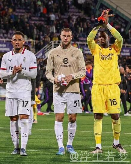 意甲惊现罕见乌龙球！后卫反身回传30米，门将无奈成背景